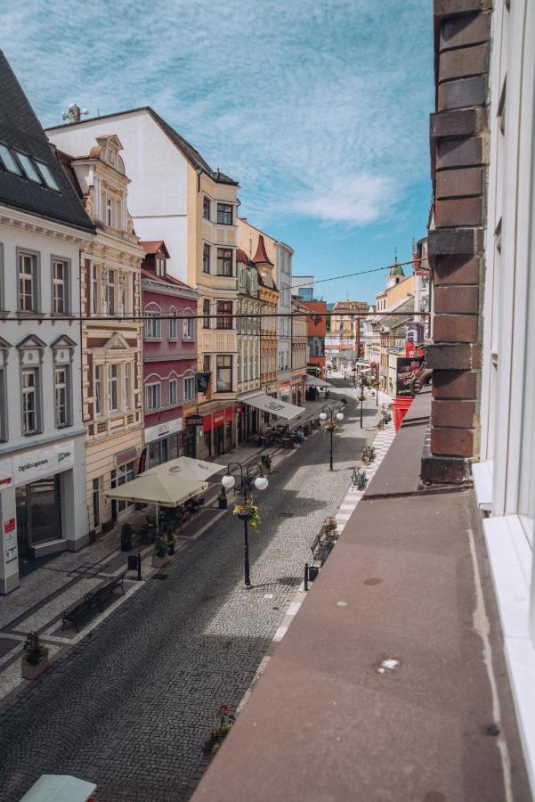 Grand Apartments In The Centre Of Teplice Exterior foto